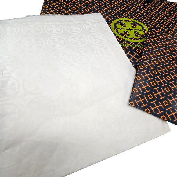 Tory Burch Logo Paper Shopping Bags With Tissue Set Gift Bags Movie Props VR1813 - Picture 4 of 7
